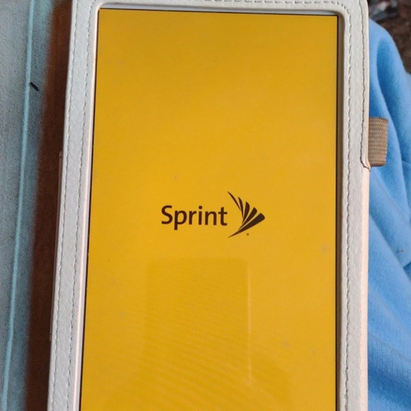 Samsung Galaxy tab 3 - Picture 2 of 3